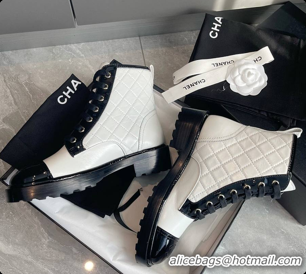Duplicate Chanel Boots In White 6080811