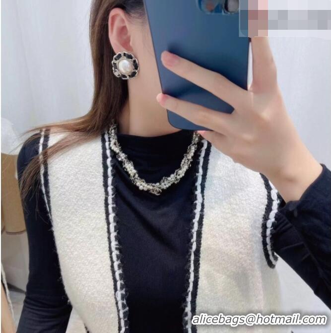Top Grade Chanel Round Studs Earrings Leather 0109 Black 2026