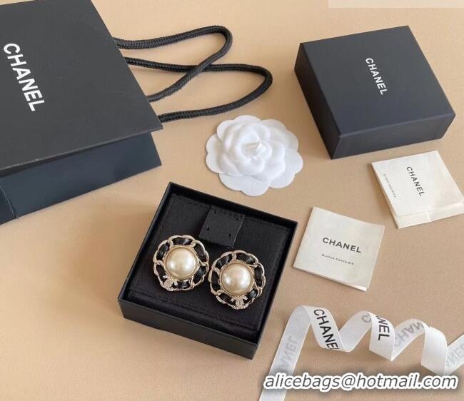 Top Grade Chanel Round Studs Earrings Leather 0109 Black 2026