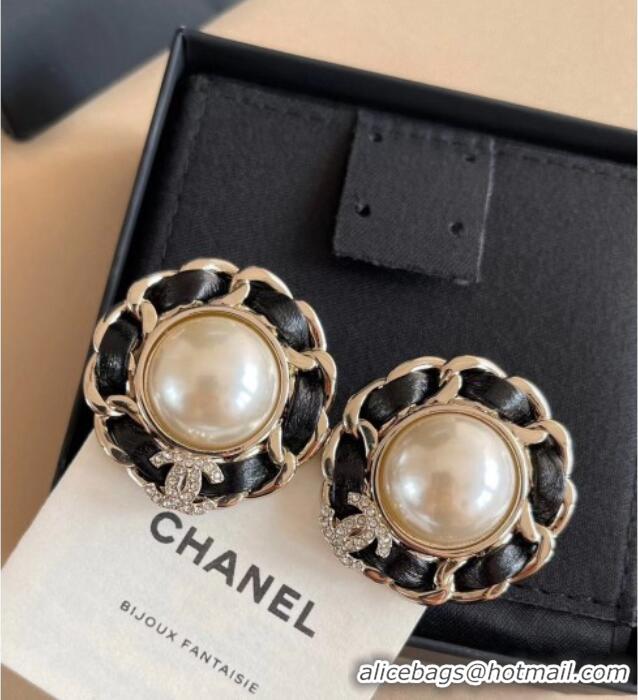 Top Grade Chanel Round Studs Earrings Leather 0109 Black 2026