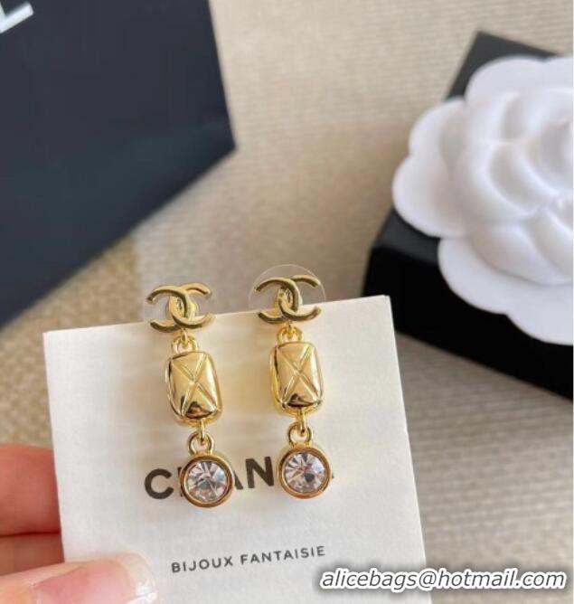 Buy Fashionable Chanel Short Earrings CH032021 Strass/Gold 2026