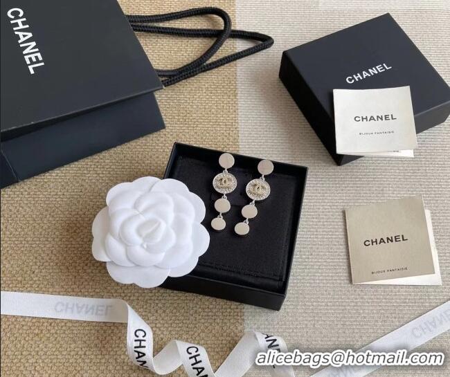 Modern Classic Chanel Silver Short Earrings CH032026 2026