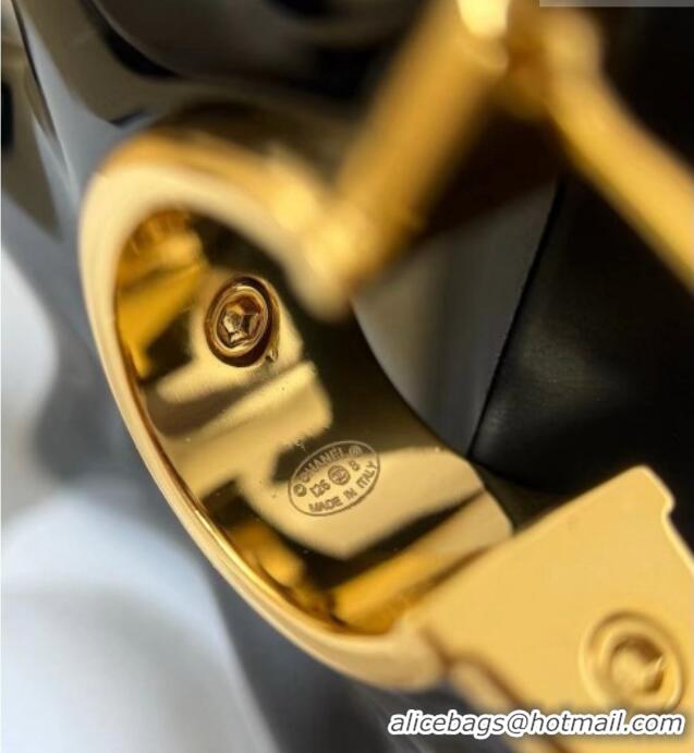 Market Sells Promotional Chanel Earrings CH080407 Gold/Black 2026
