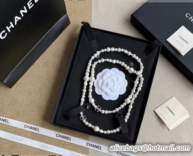 Stylish Discount Chanel Long Earrings CH080412 Silver/White 2026