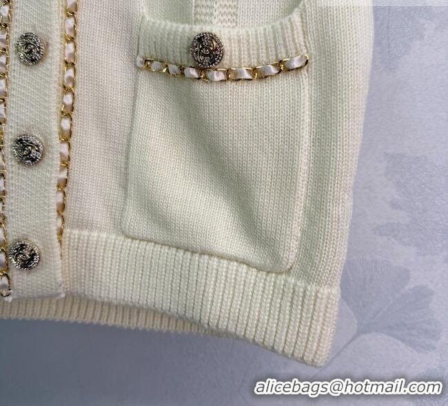 ​Shop Inexpensive Chanel Wool Vest with Chain CH032502 White 2026