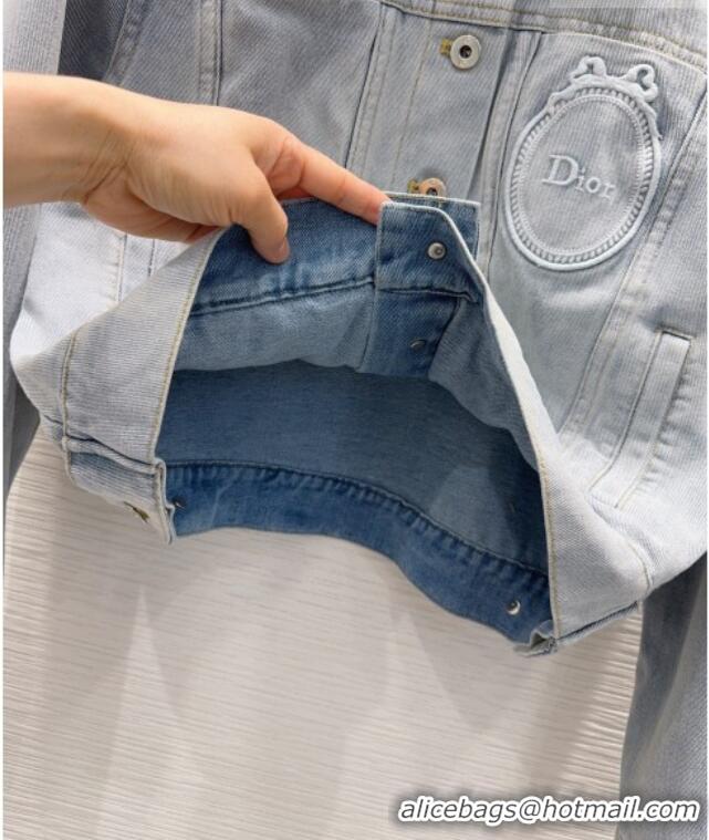 Famous Brand Dior Medaillon Cropped Jacket in Light Blue Cotton Denim D041417 2026