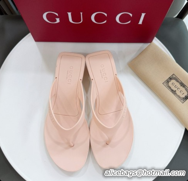 Luxury Gucci Rubber Vittoria Thong Sandals 6080761 Beige 2026