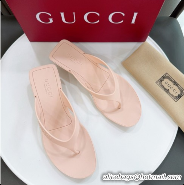Luxury Gucci Rubber Vittoria Thong Sandals 6080761 Beige 2026
