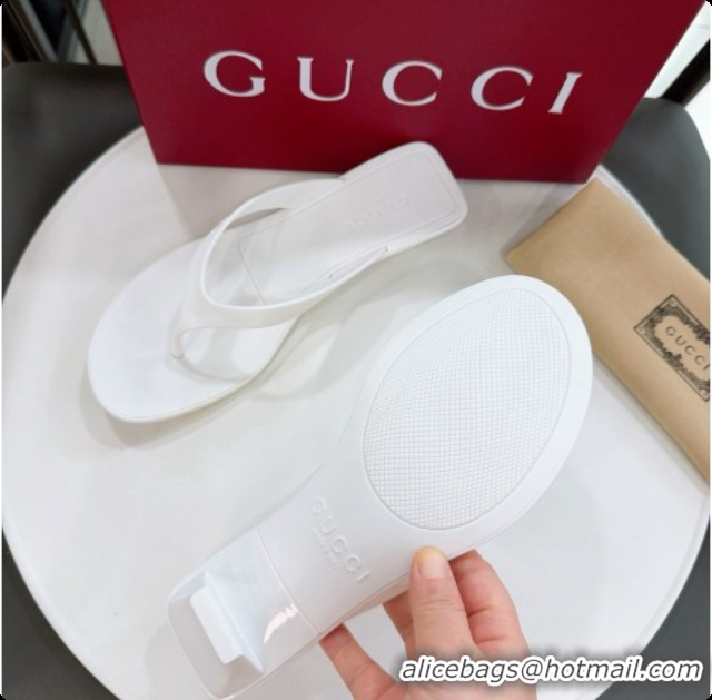 Low Cost Gucci Rubber Vittoria Thong Sandals 6080761 White 2026