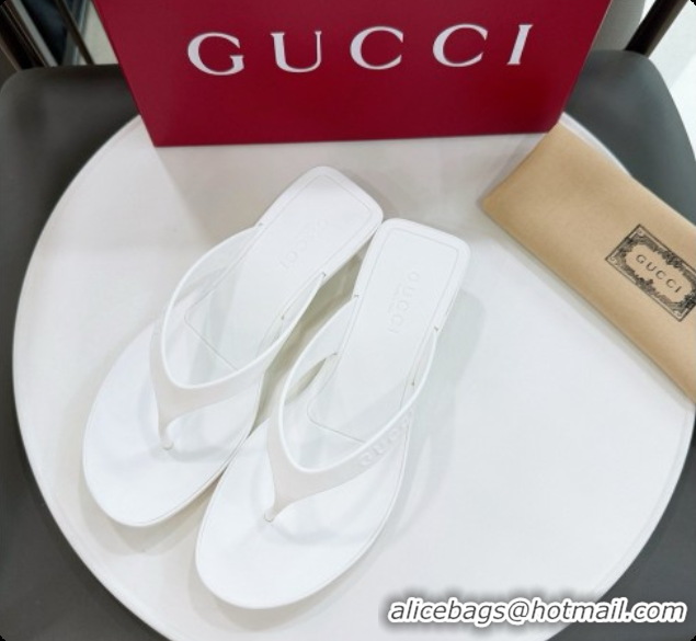 Low Cost Gucci Rubber Vittoria Thong Sandals 6080761 White 2026