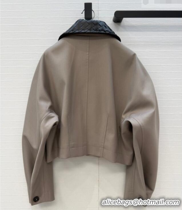 Famous Brand Bottega Veneta Lambskin Leather Neck Jacket BV032501 Grey 2026