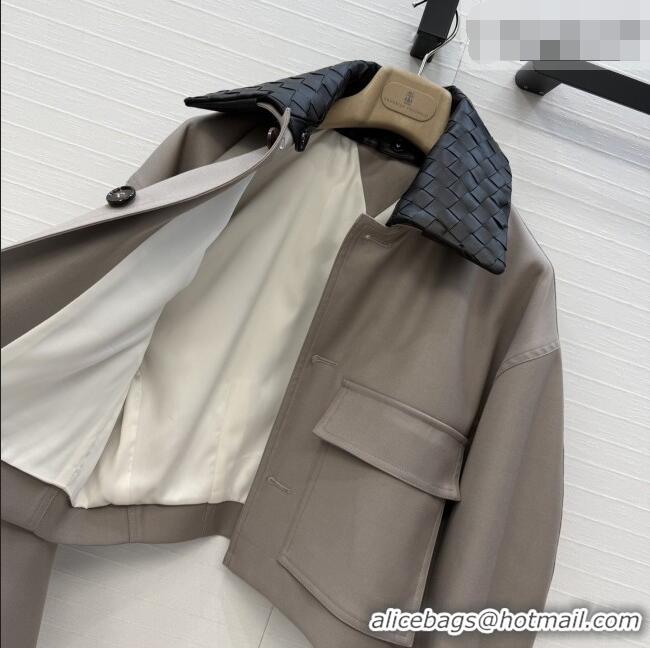 Famous Brand Bottega Veneta Lambskin Leather Neck Jacket BV032501 Grey 2026