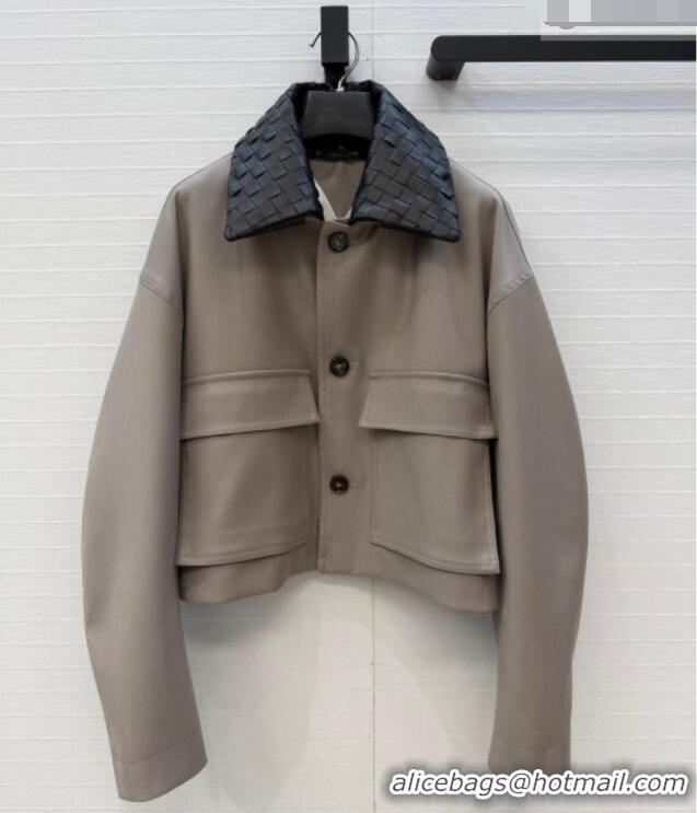 Famous Brand Bottega Veneta Lambskin Leather Neck Jacket BV032501 Grey 2026
