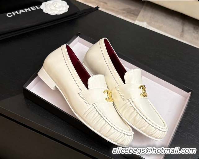 Perfect Chanel Shiny Lambskin Mocassins Loafers G47396 White 2026