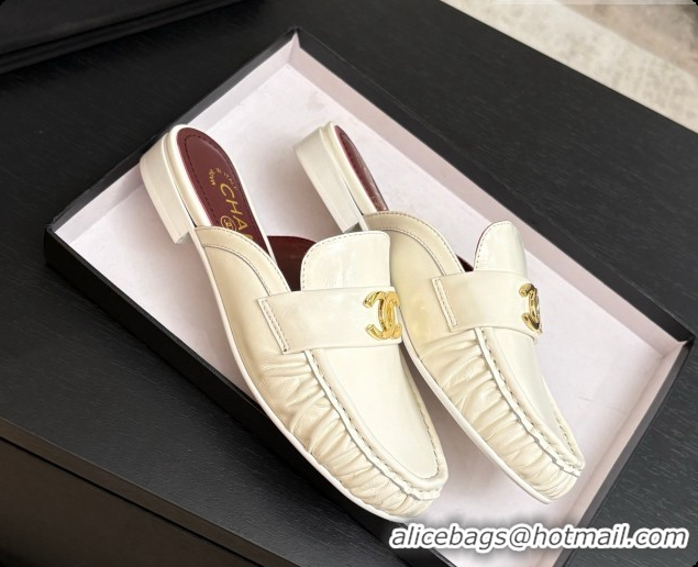 Hot Style Chanel Shiny Lambskin Mules CH072797 White 2026