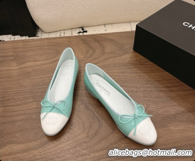 Buy Luxury Chanel Patent Leather Ballet Flat G02819 CH072842 Light Blue/White 2026