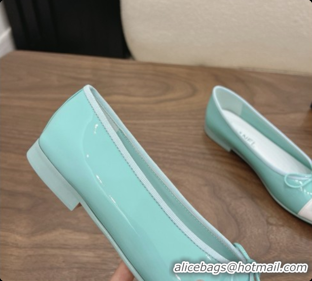 Buy Luxury Chanel Patent Leather Ballet Flat G02819 CH072842 Light Blue/White 2026