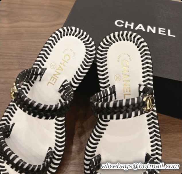 Charming Chanel Coco Beach Calfskin Mules Sandals G47142 Black/White 2026