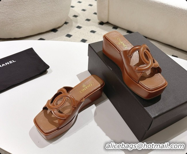 Good Looking Chanel Lambskin Slide Sandals G47401 Dark Brown 2026 