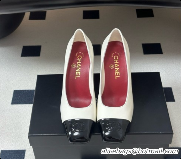 Top Design Chanel Lambskin & Patent Calfskin Pump CH081562 White 2026