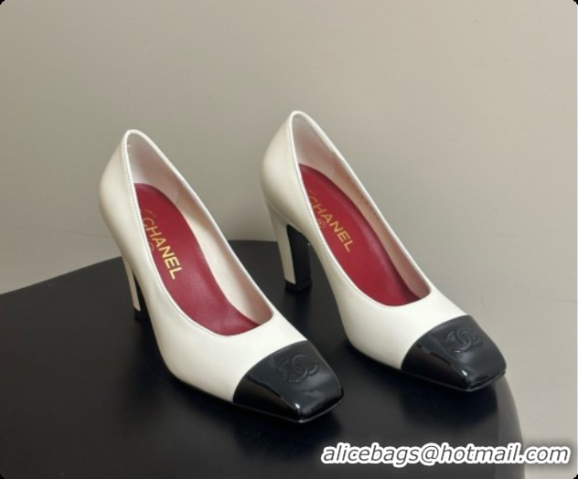 Top Design Chanel Lambskin & Patent Calfskin Pump CH081562 White 2026