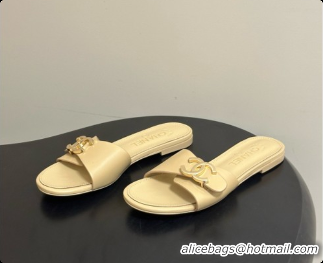Pretty Style Chanel Calfskin Mules G47558 Beige 2026