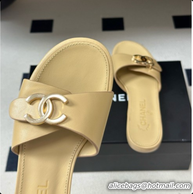 Pretty Style Chanel Calfskin Mules G47558 Beige 2026