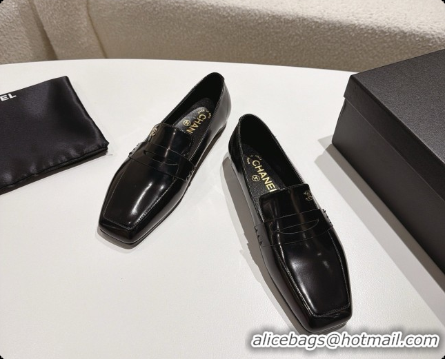 Purchase Chanel Shiny Calfskin Moccasins Loafers G47493 Black 2026