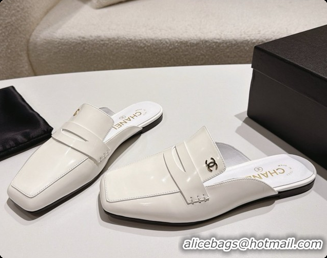 Pretty Style Chanel Shiny Calfskin Mules G47494 White 2026