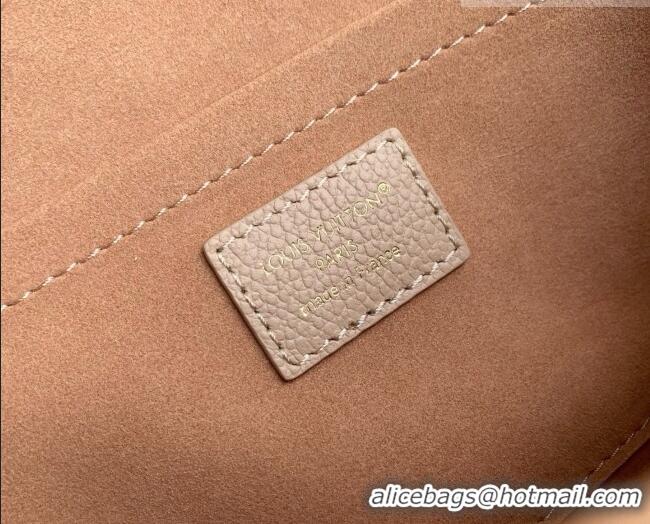 Super Quality Louis Vuitton Pochette Félicie Bag in Hazelnut Couture Leather M29482 2026