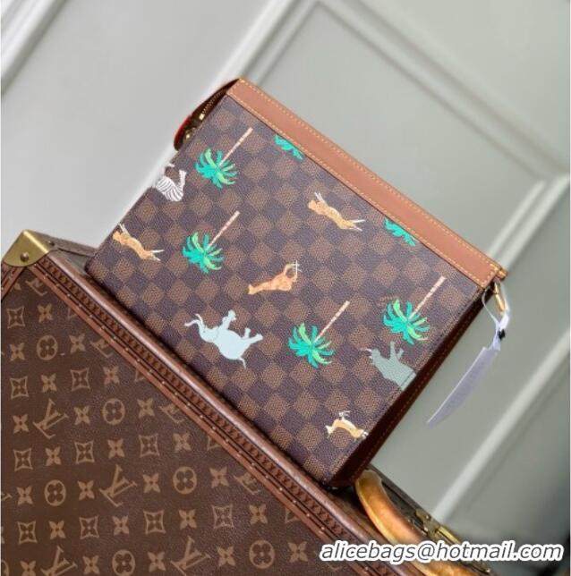 Top Quality Louis Vuitton Pochette Voyage MM x The Darjeeling Limited Clutch Bag in Brown Damier Ebene Heritage Canvas N