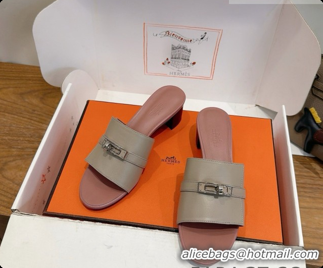 Trendy Design Hermes Gigi 50 Sandal in Calfskin with Kelly Buckle H080751 Light Grey 2026
