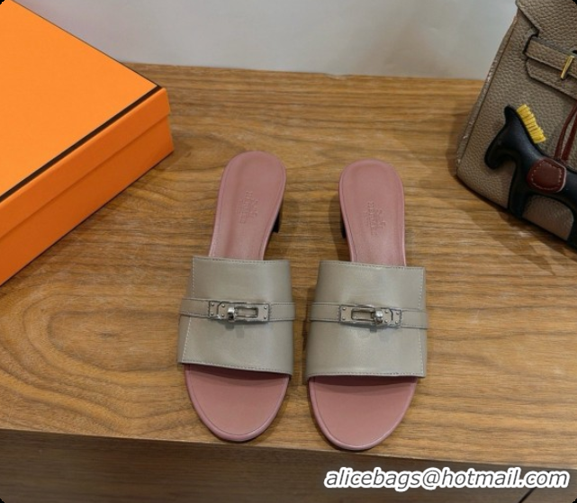 Trendy Design Hermes Gigi 50 Sandal in Calfskin with Kelly Buckle H080751 Light Grey 2026