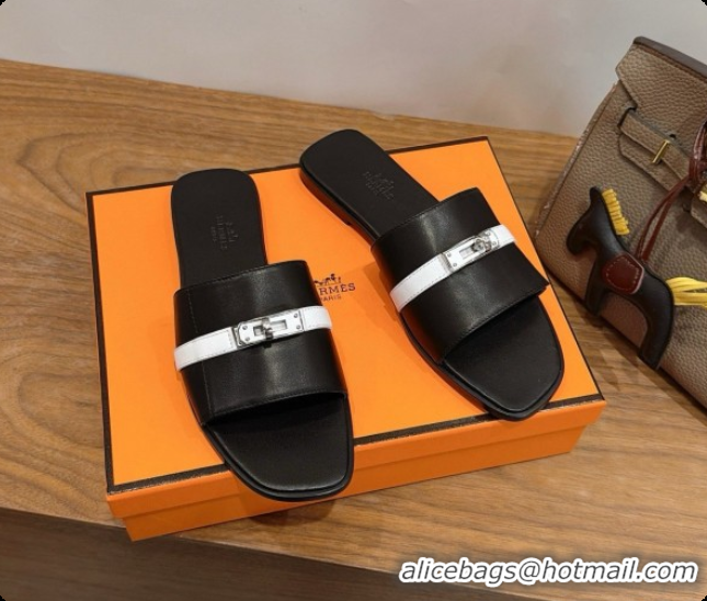 Sophisticated Hermes Giulia sandal in Calfskin with Kelly Buckle H080756 Grey 2026