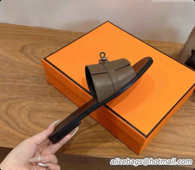 Popular Style Hermes Giulia sandal in Calfskin with Kelly Buckle H080757 Grey 2026