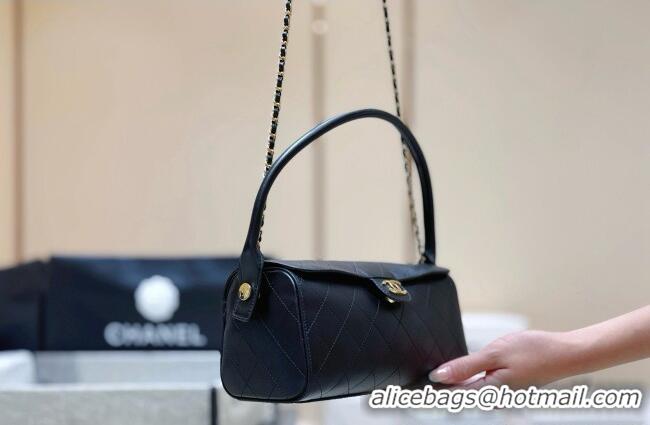 Famous Brand Chanel Lambskin Clutch with Chain AP5294 Black 2026 Top Quality