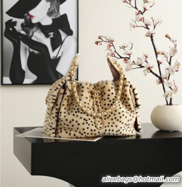 Best Quality Chanel 25 Small Handbag Catwalk Style AS5293 Beige 2026