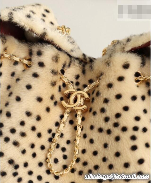 Best Quality Chanel 25 Small Handbag Catwalk Style AS5293 Beige 2026