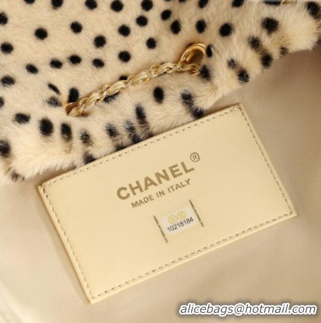 Best Quality Chanel 25 Small Handbag Catwalk Style AS5293 Beige 2026