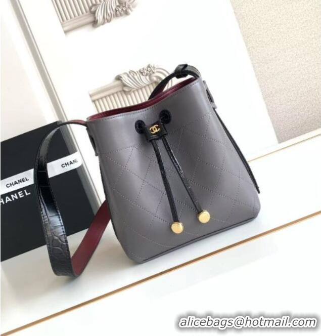 Market Sells Chanel Quilted Calfskin Mini Bucket Bag AS6537 Grey 2026