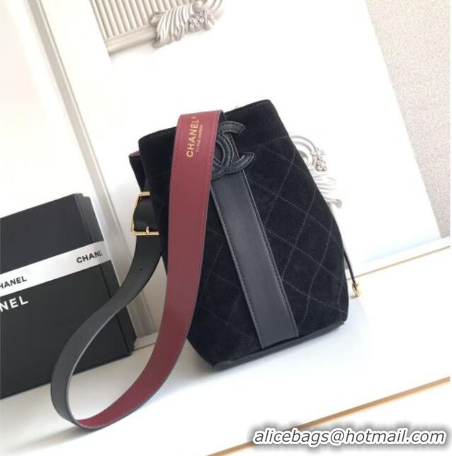 New Release Creation Chanel Quilted Suede Small Bucket Bag AS6584 Black 2026