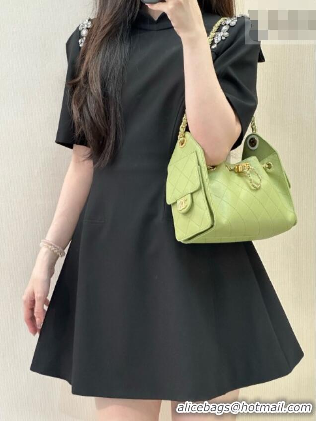 Famous Brand Chanel 25 Mini Handbag in Grained Calfskin AS5631 Light Green 2026
