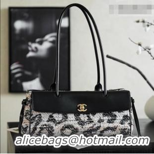 Well Crafted Chanel Tweed & Calfskin Small Shopping Bag AS6288 CH082227 2026