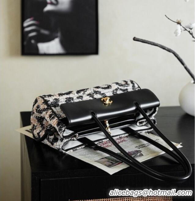 Well Crafted Chanel Tweed & Calfskin Small Shopping Bag AS6288 CH082227 2026