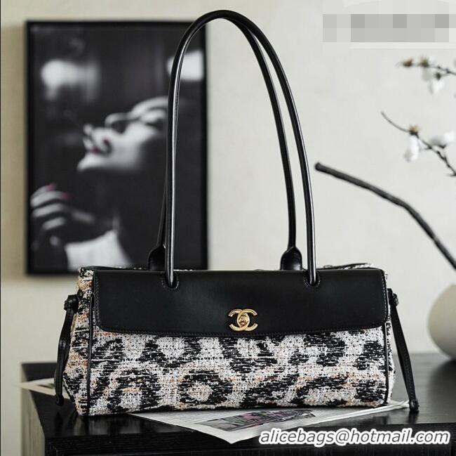 Well Crafted Chanel Tweed & Calfskin Small Shopping Bag AS6288 CH082227 2026