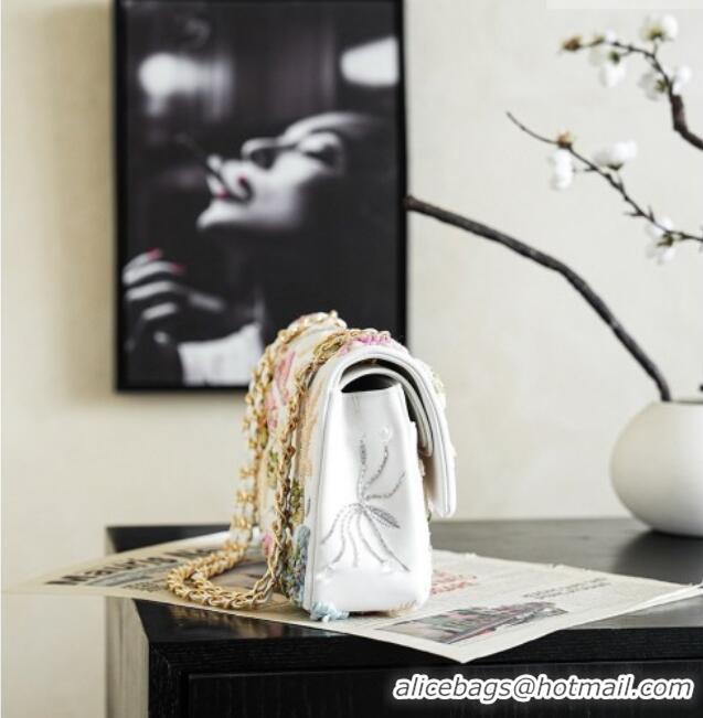 Famous Brand Chanel Embroidery Medium Flap Bag CH082413 White/Pink 2026