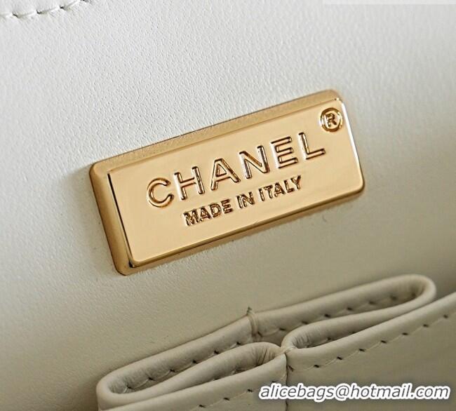 Famous Brand Chanel Embroidery Medium Flap Bag CH082413 White/Pink 2026