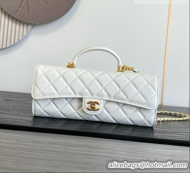 Famous Brand Chanel Clutch with Chain in Grained Calfskin AP5280 White 2026