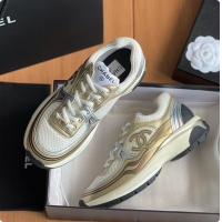 Stylish Chanel Sneaker Gold 6080619