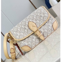 Unique Grade Louis Vuitton Diane PM Monogram Emblème Peuplier M29795